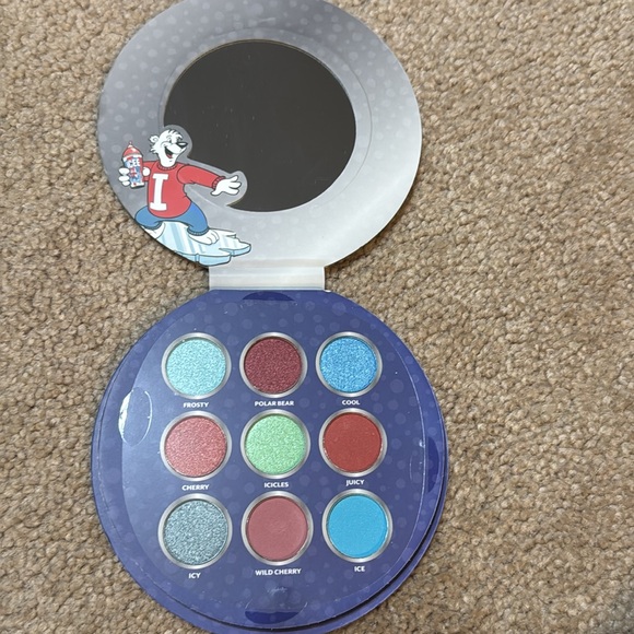 Icee Eyeshadow palette new - Picture 2 of 3
